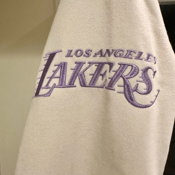 Women’s NBA LA Lakers Varsity Jacket - Picture 8 of 10